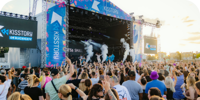 2 VIP tickets to Kisstory